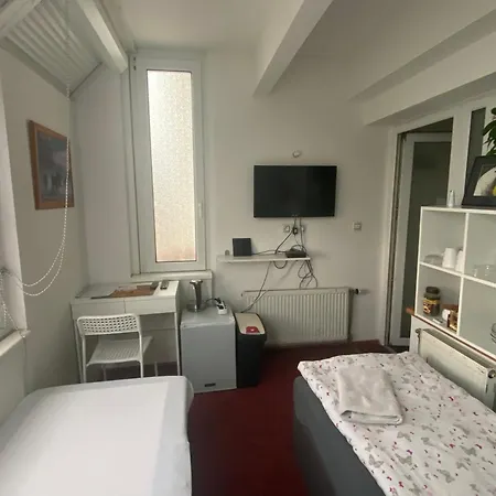 U Hanky Homestay *